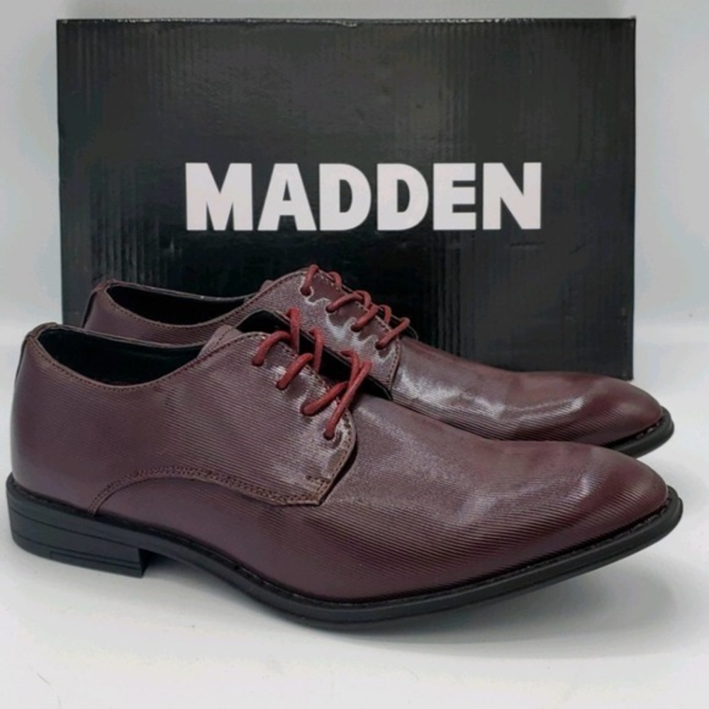 Steve Madden Crakke Wine Patent‎ Derby 8